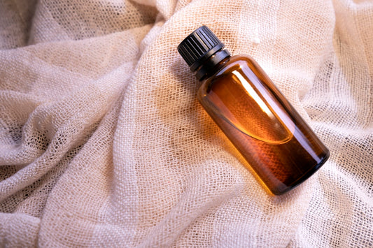 Carrs GARLIC OIL - Natural Alternative to Mite Control